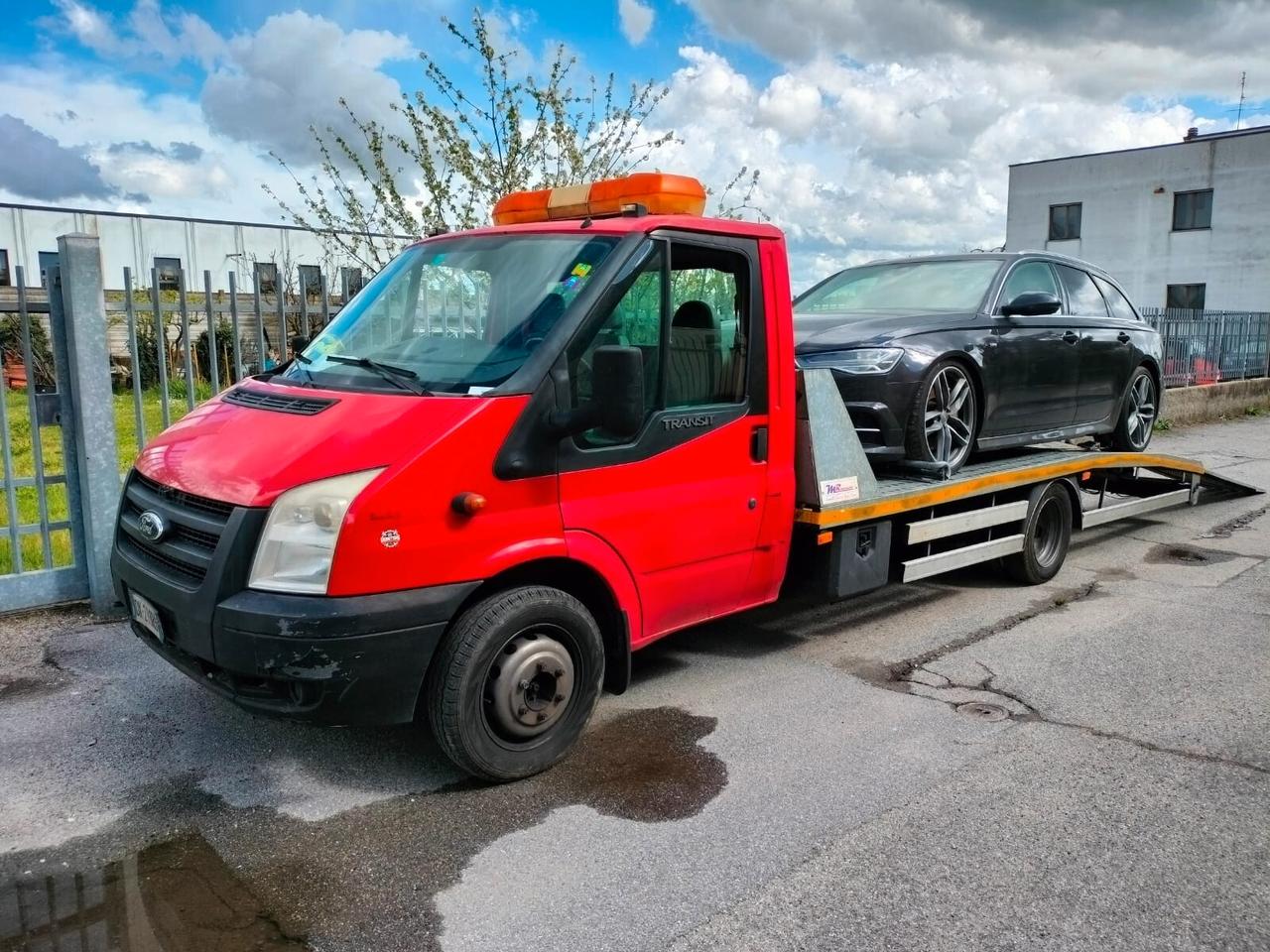 Carroattrezzi Ford Transit pianale fisso