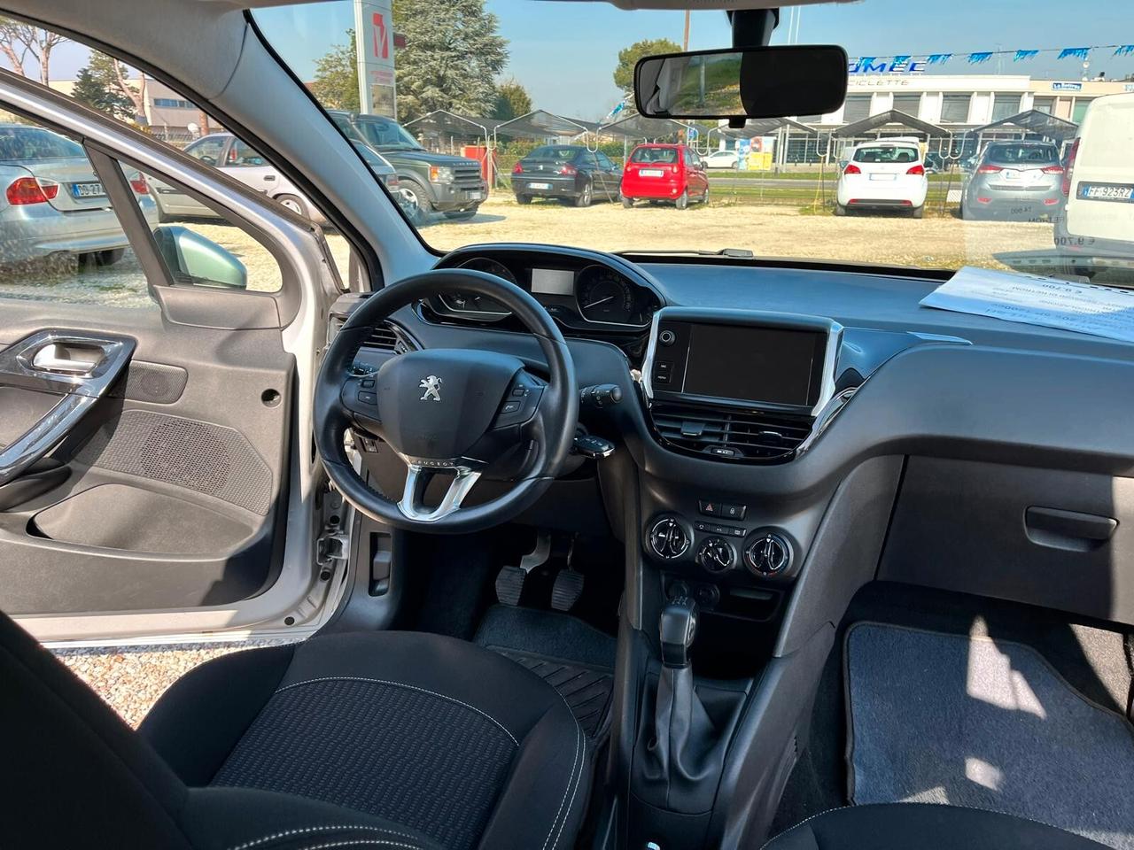 Peugeot 208 PureTech 82 5 porte Allure