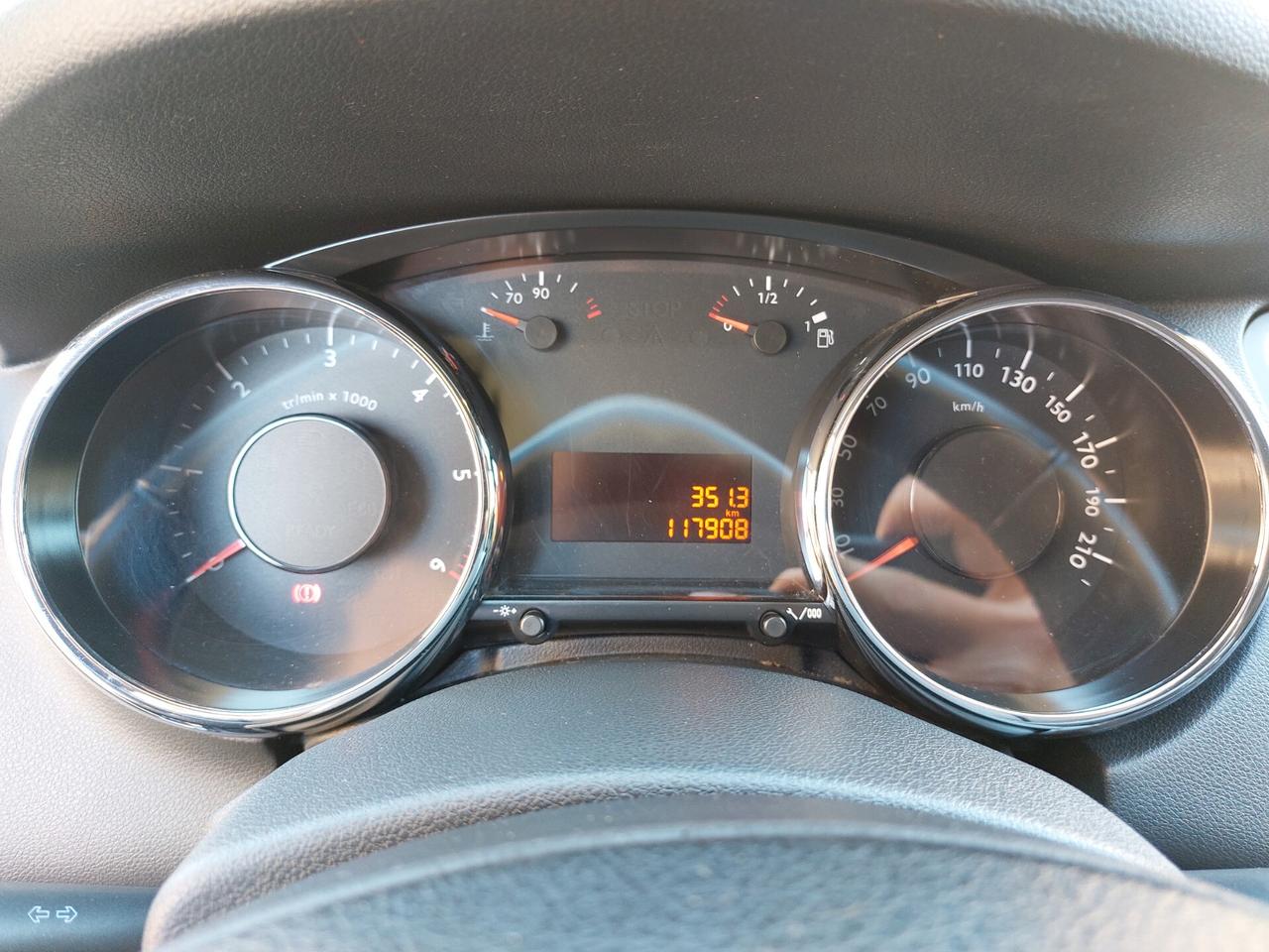 Peugeot 5008 1.6 HDi 115CV Allure 85Kw