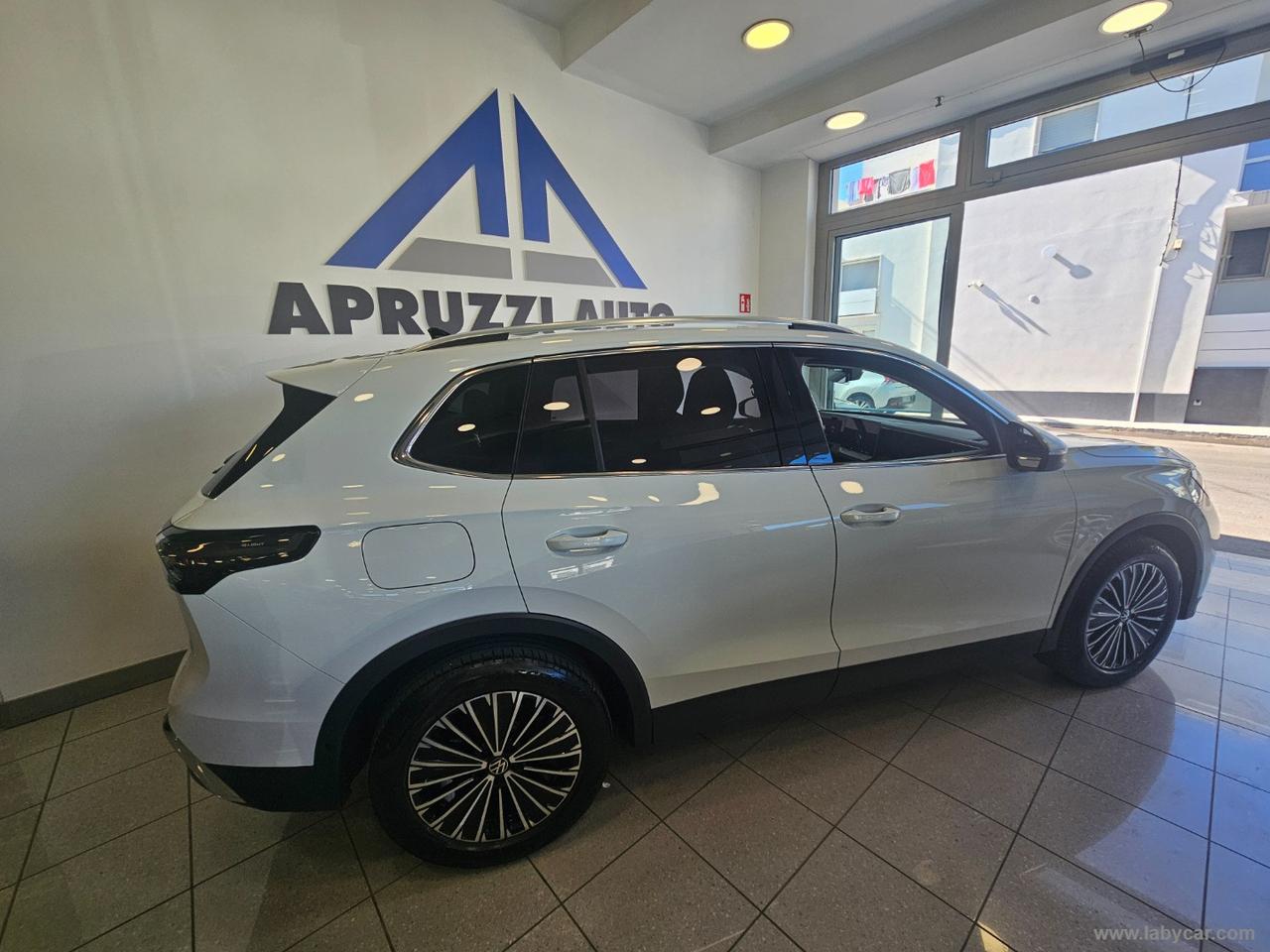 VOLKSWAGEN Tiguan 2.0 TDI 150 CV DSG Elegance
