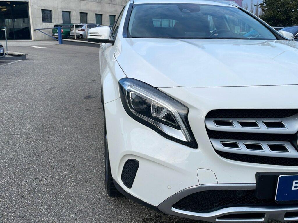 Mercedes GLA 180 180 D Sport 7G-DCT