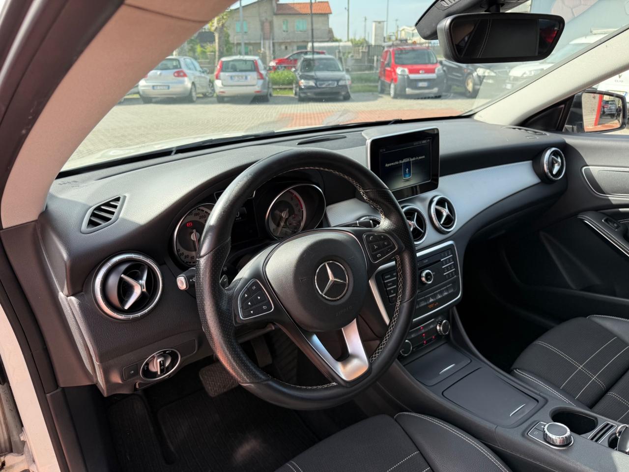 Mercedes-benz CLA 200 d S.W. NIGHT EDITION Automatic Sport