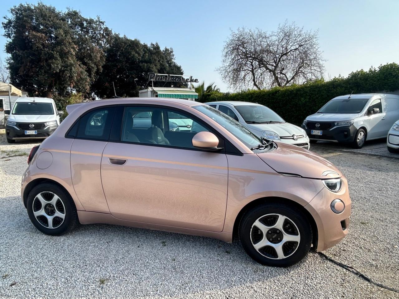 Fiat 500 500e 3+1 42 kWh Passion