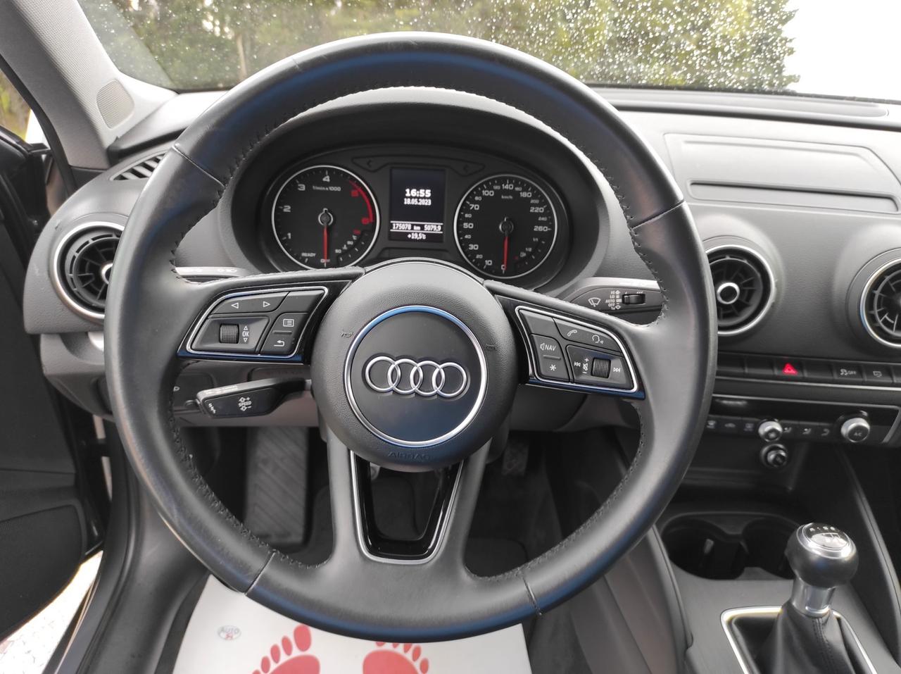 Audi A3 30 - 1.6 TDI 116cv FULL OPTIONAL