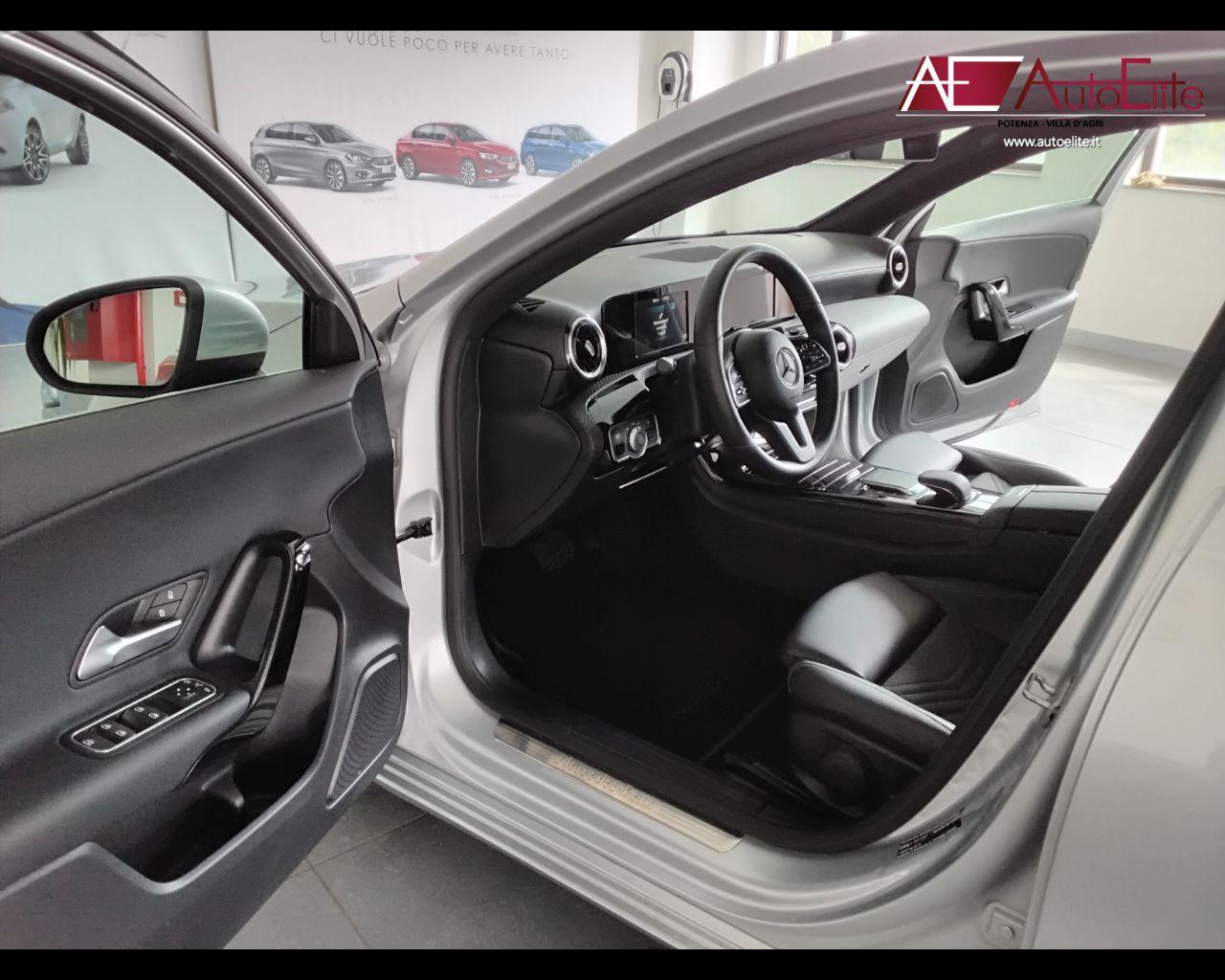 Mercedes-Benz Classe A (W177) A 180 d Automatic Business Extra