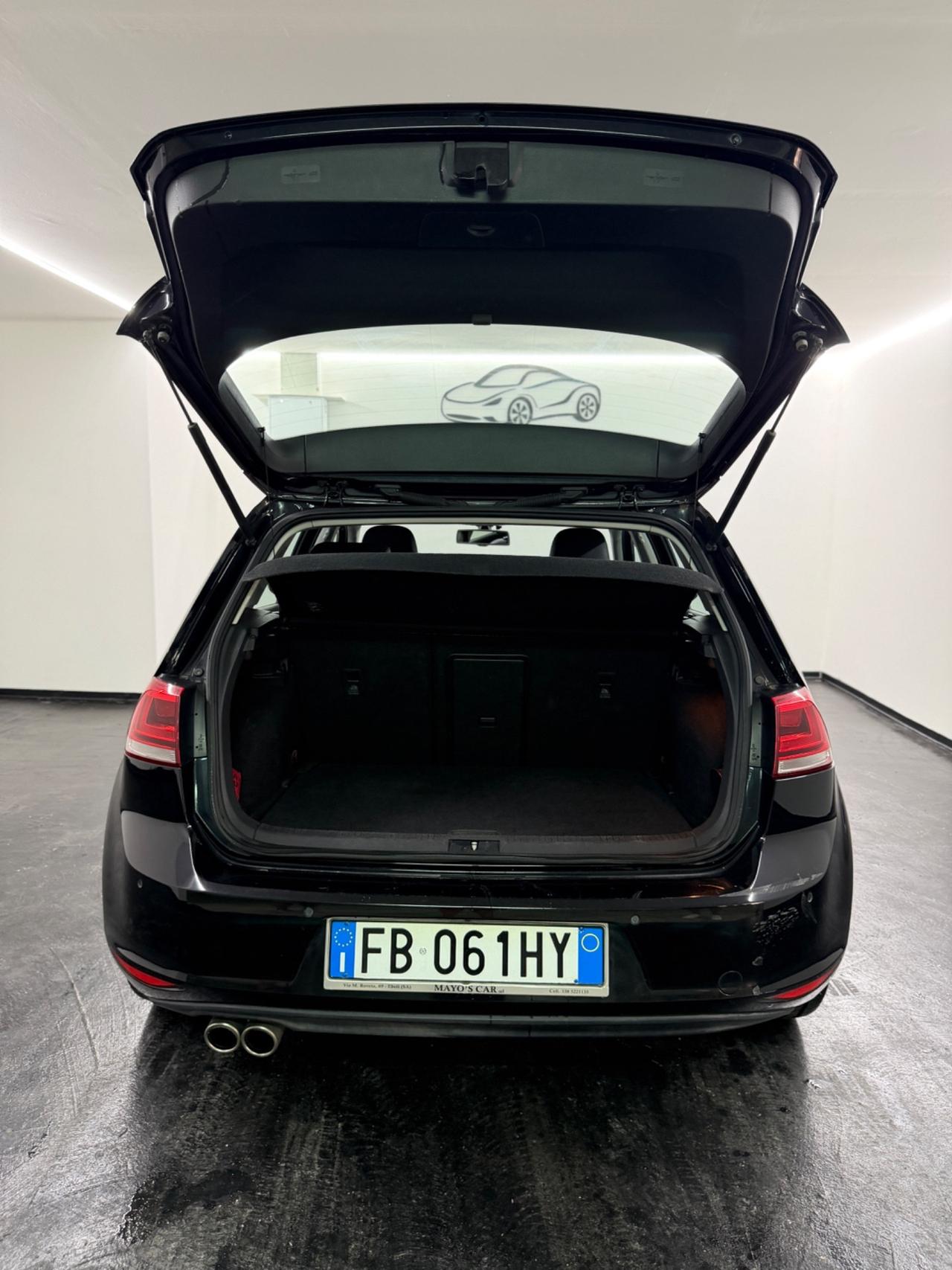 VOLKSWAGEN GOLF (anno 2013)