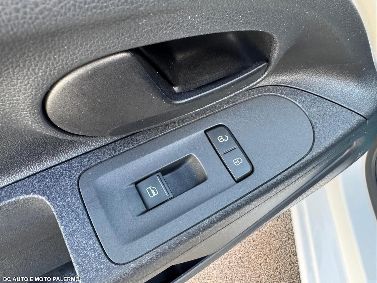 Volkswagen UP! 1.0 Benzina 68cv..Metano..2014