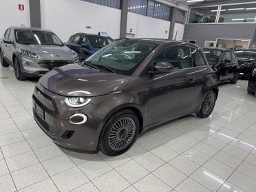 500e 42 kWh FUL LED SENSORI SUPER BELLA
