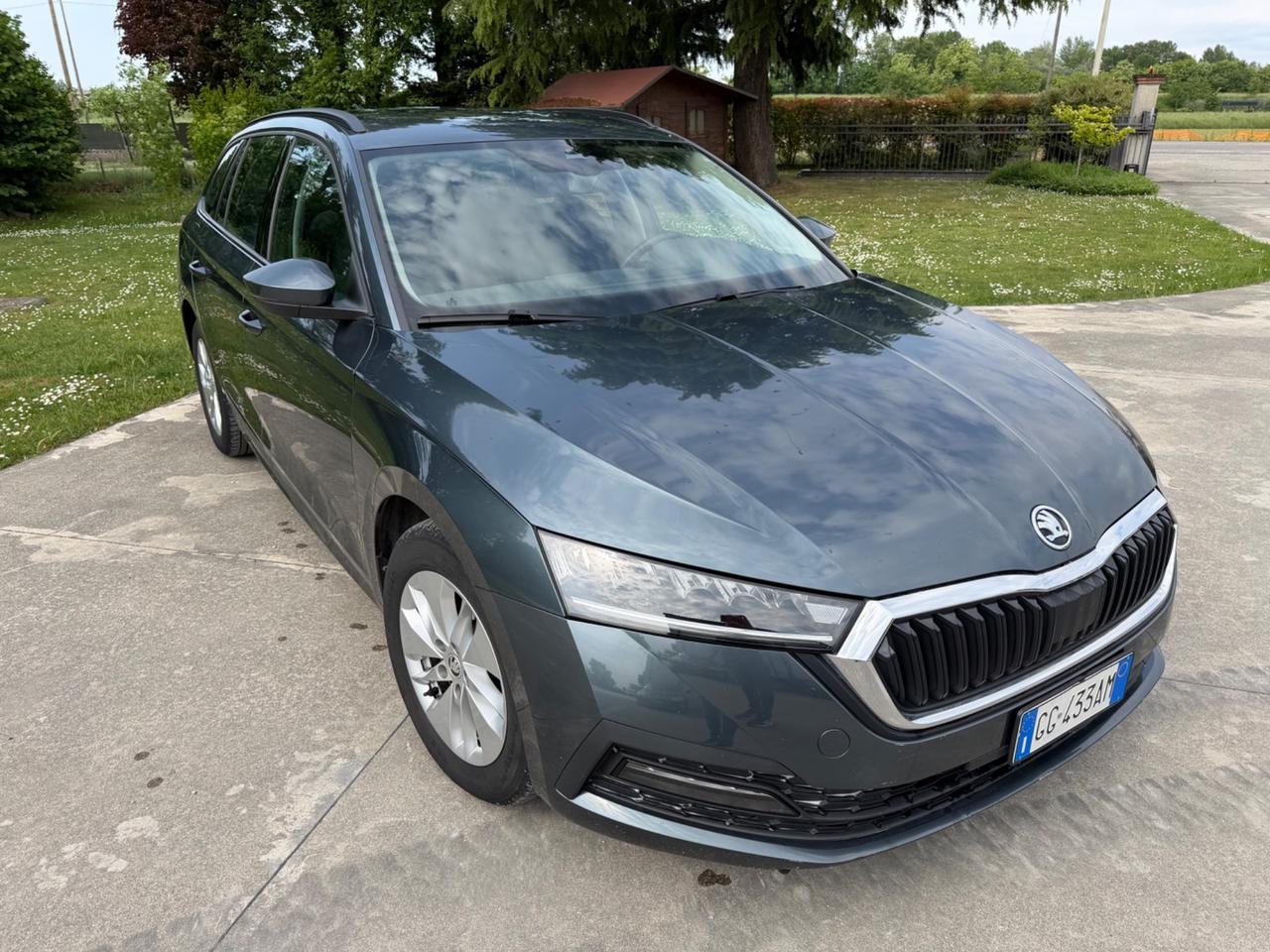 Skoda Octavia 2.0 TDI EVO SCR 150 CV DSG Wagon Executive