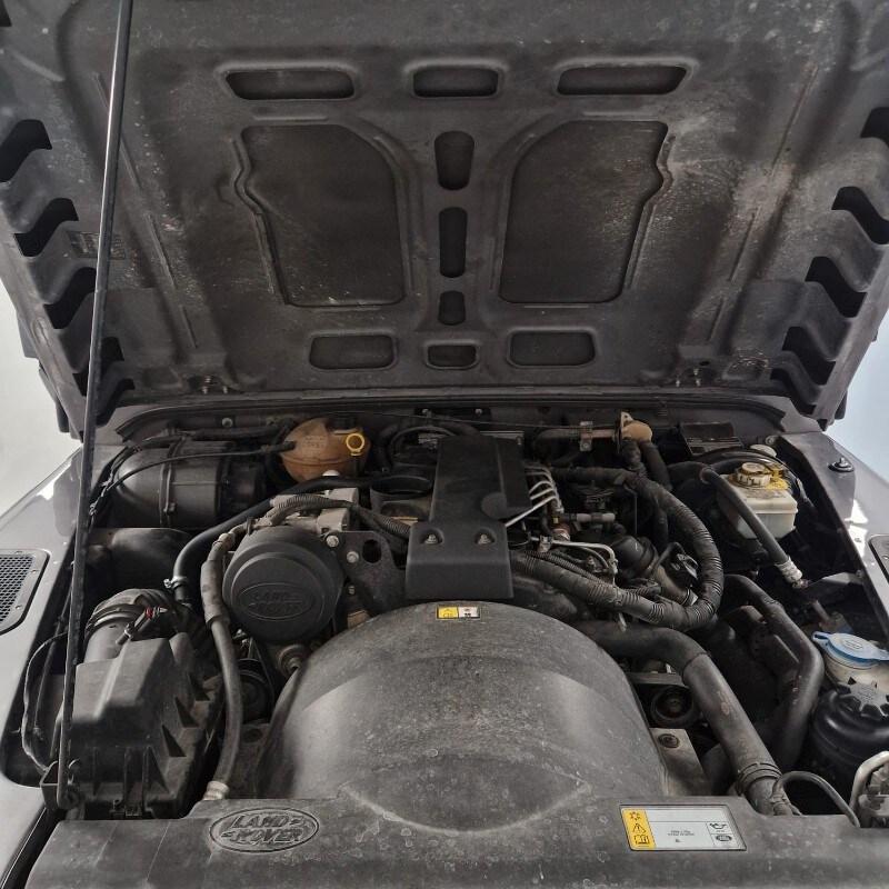 LAND ROVER Defender Defender 90 2.4 TD4 Station...