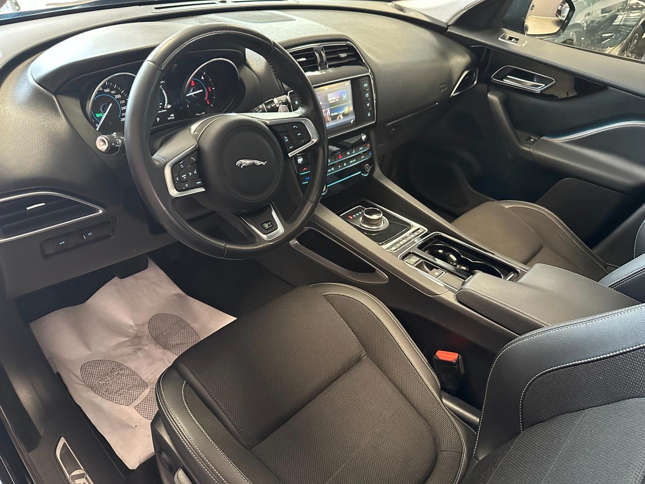 Jaguar F-Pace 2.0d R-Sport Awd 180cv autom