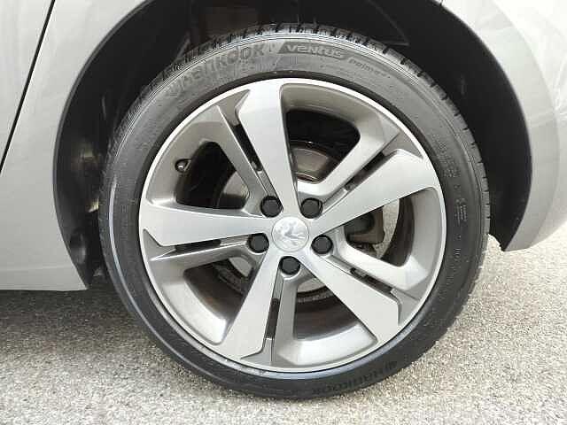 Peugeot 308 BlueHDi 130 S&S Allure