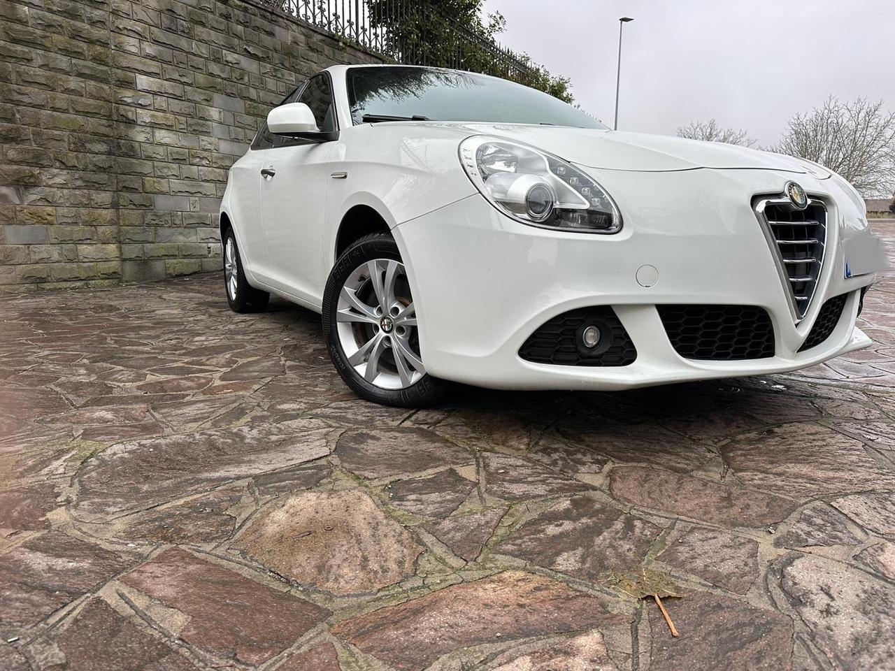 Alfa Romeo Giulietta 2.0 JTDm-2 140 CV Distinctive