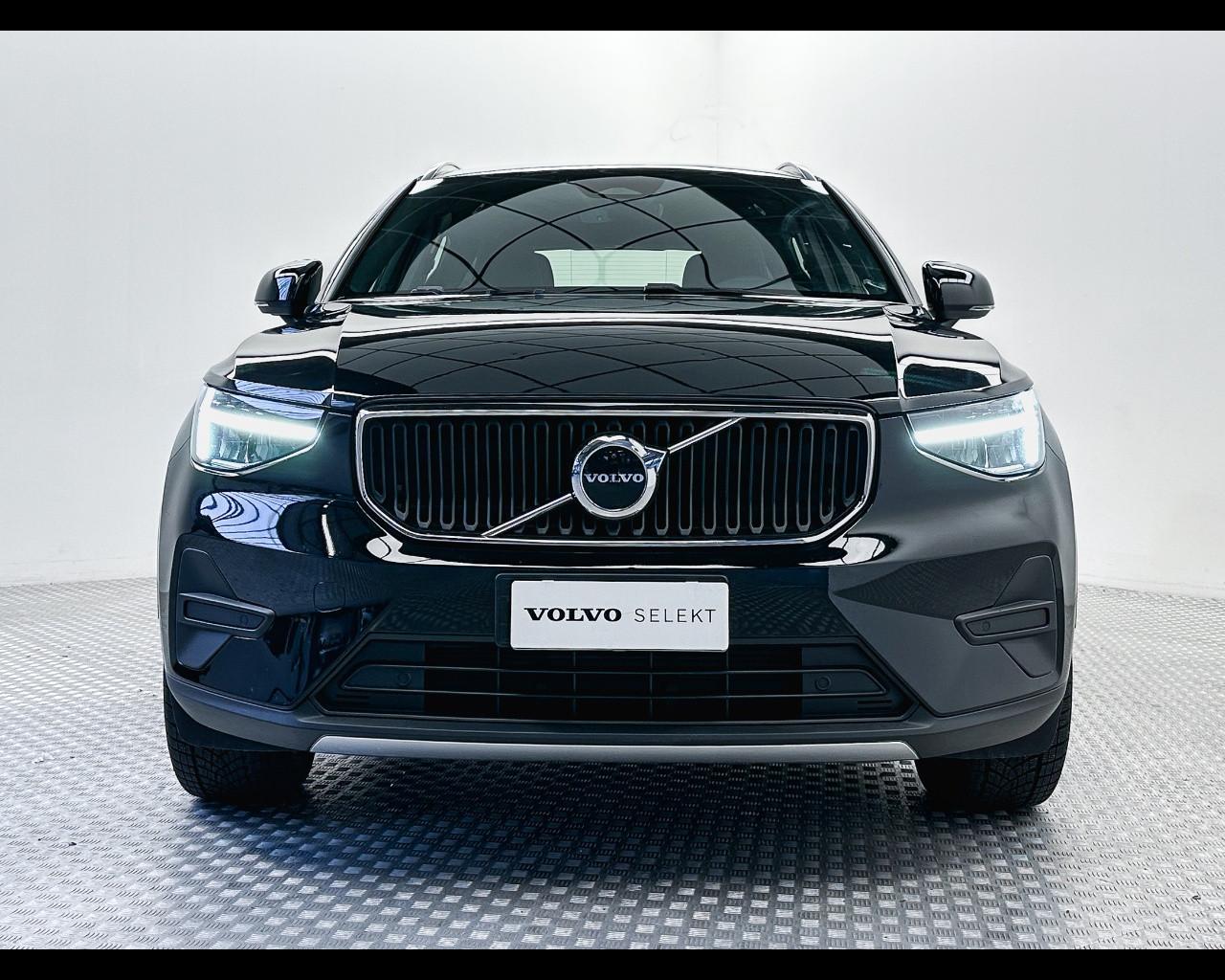 VOLVO XC40 (2017-->) - XC40 B3 automatico Core