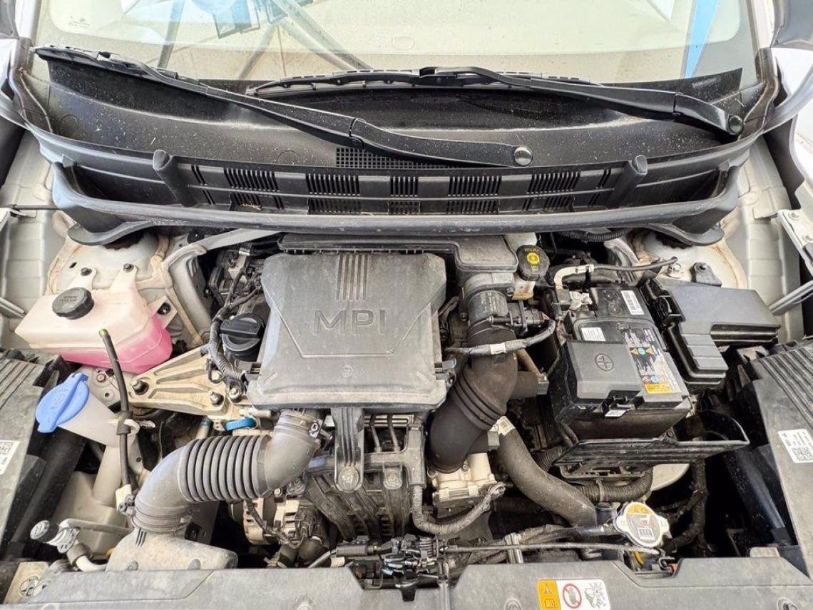 HYUNDAI i10 1 0 mpi connectline navi pack