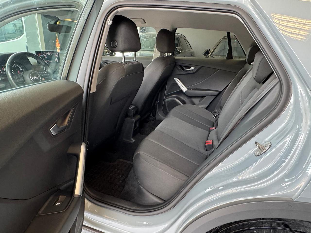 Audi Q2 35 TDI quattro S tronic Business