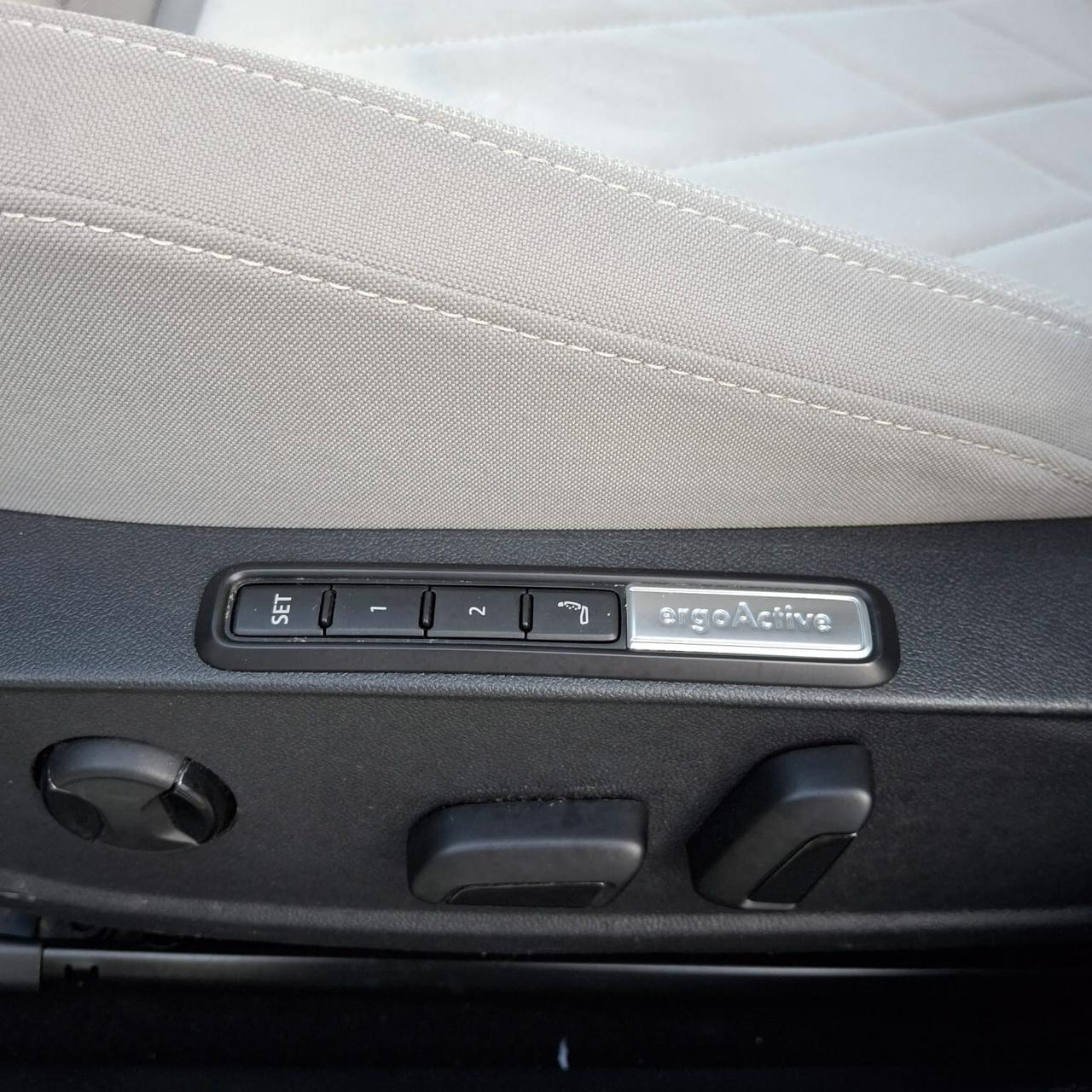 Volkswagen Golf 1.5 TGI Style