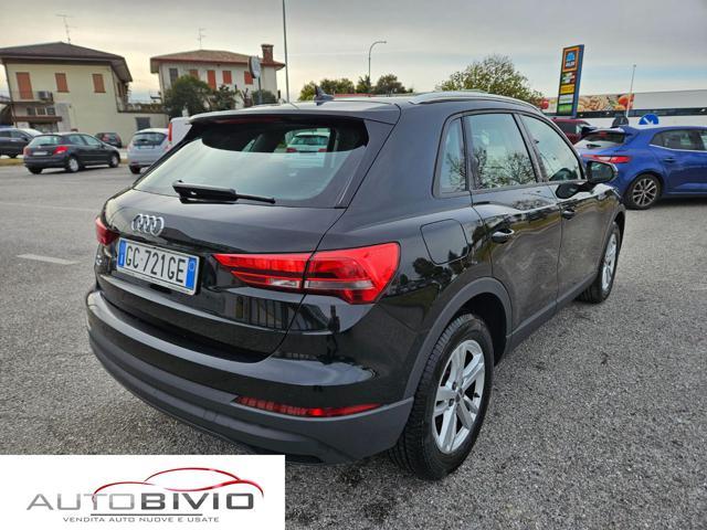 AUDI Q3 35 TDI S tronic Business