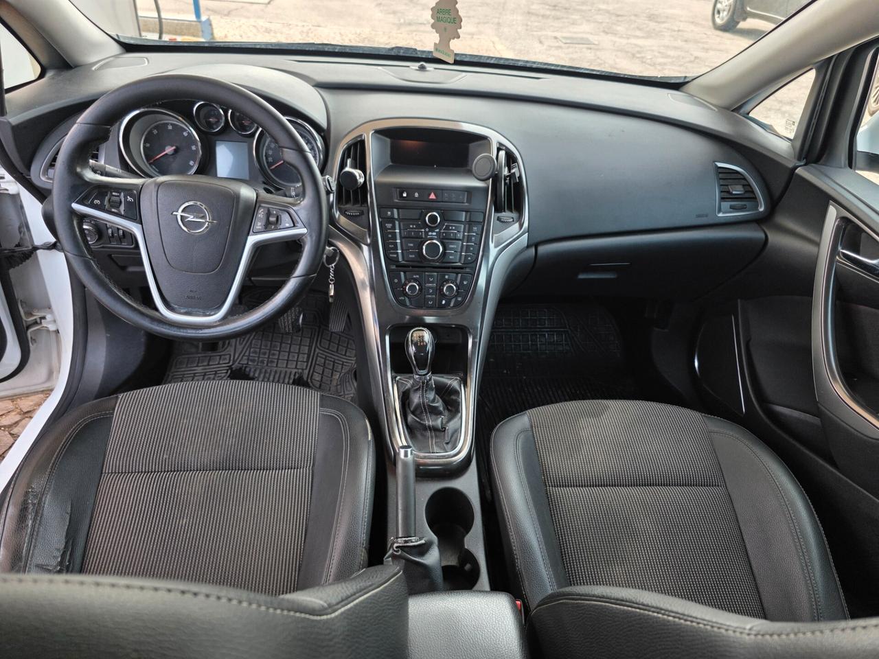Opel Astra 1.7 CDTI 110CV 5 porte Cosmo con 276.000km Neopatentati ok