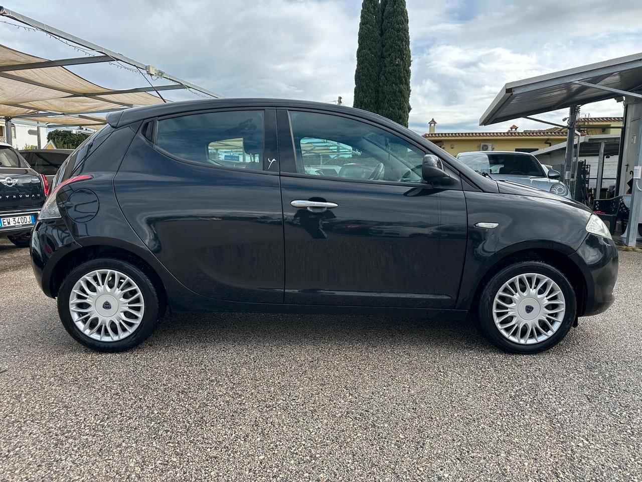 Lancia Ypsilon 1.2 Benzina/GPL