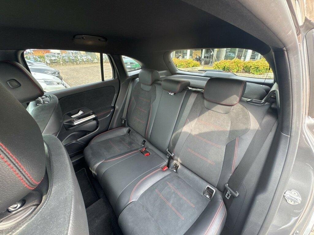 Mercedes GLA 200 200 D Premium 8G-DCT
