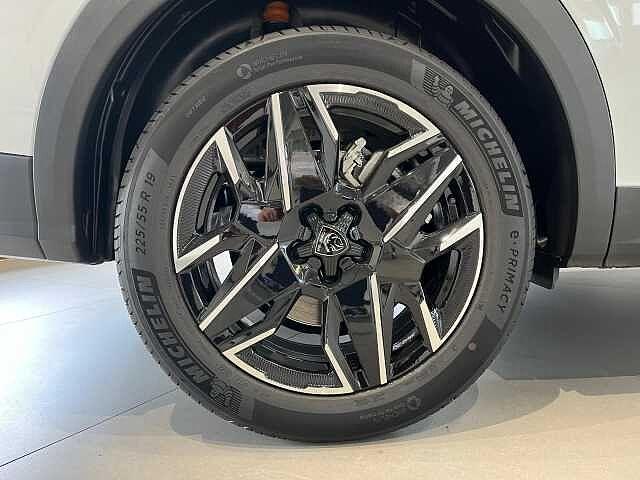 Peugeot 5008 Hybrid 136 e-DCS6 GT