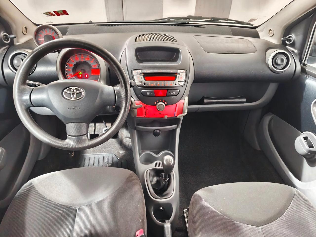 Toyota Aygo 1.0 12V VVT-i 5 porte