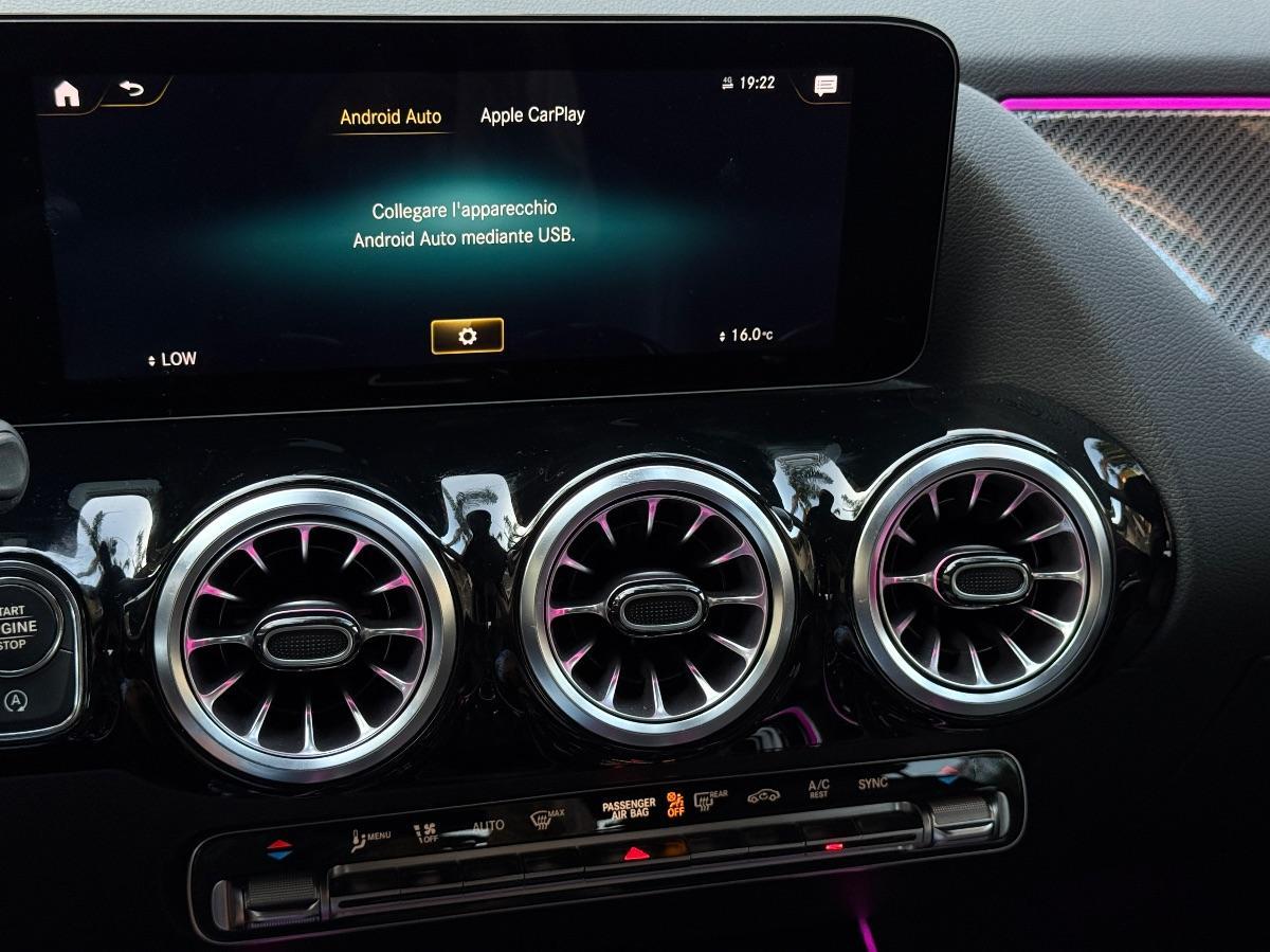 Mercedes GLA 200d Premium AMG Night Edition 150CV