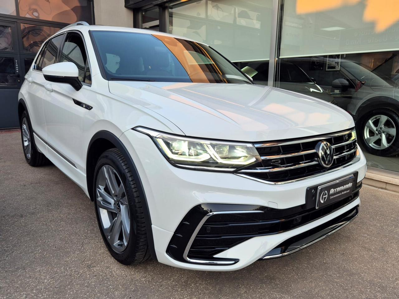 Volkswagen Tiguan 2.0 TDI 150 CV SCR DSG R-Line