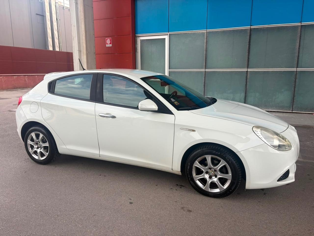 Alfa Romeo Giulietta 1.6 JTDm-2 105 CV Exclusive