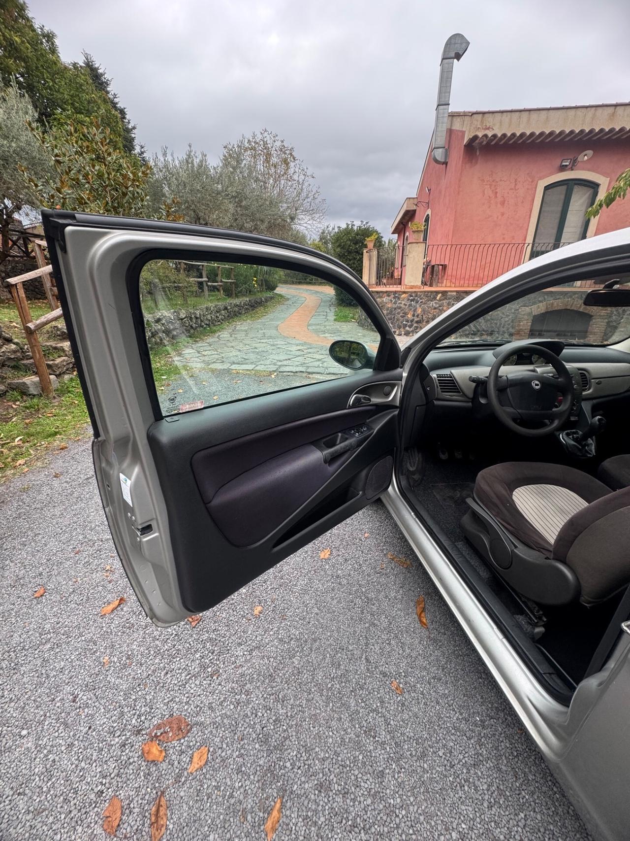 Lancia Ypsilon 1.3 Multijet 16V Platino