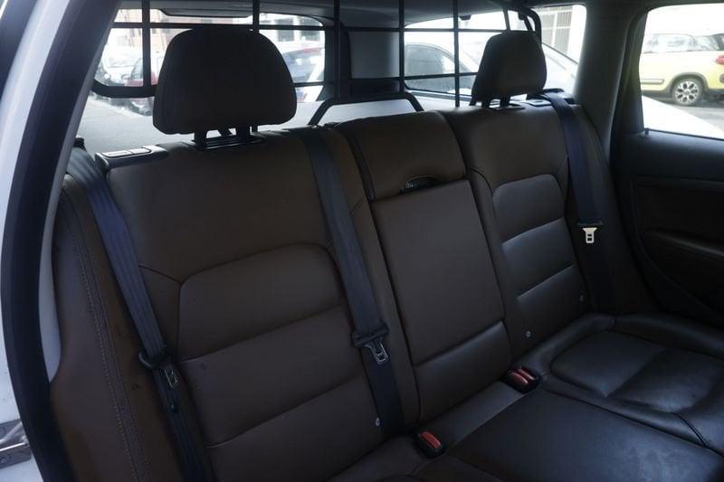 Volvo XC70 Volvo XC70 D4 AWD Geartronic Momentum 133KW ANNO 2015