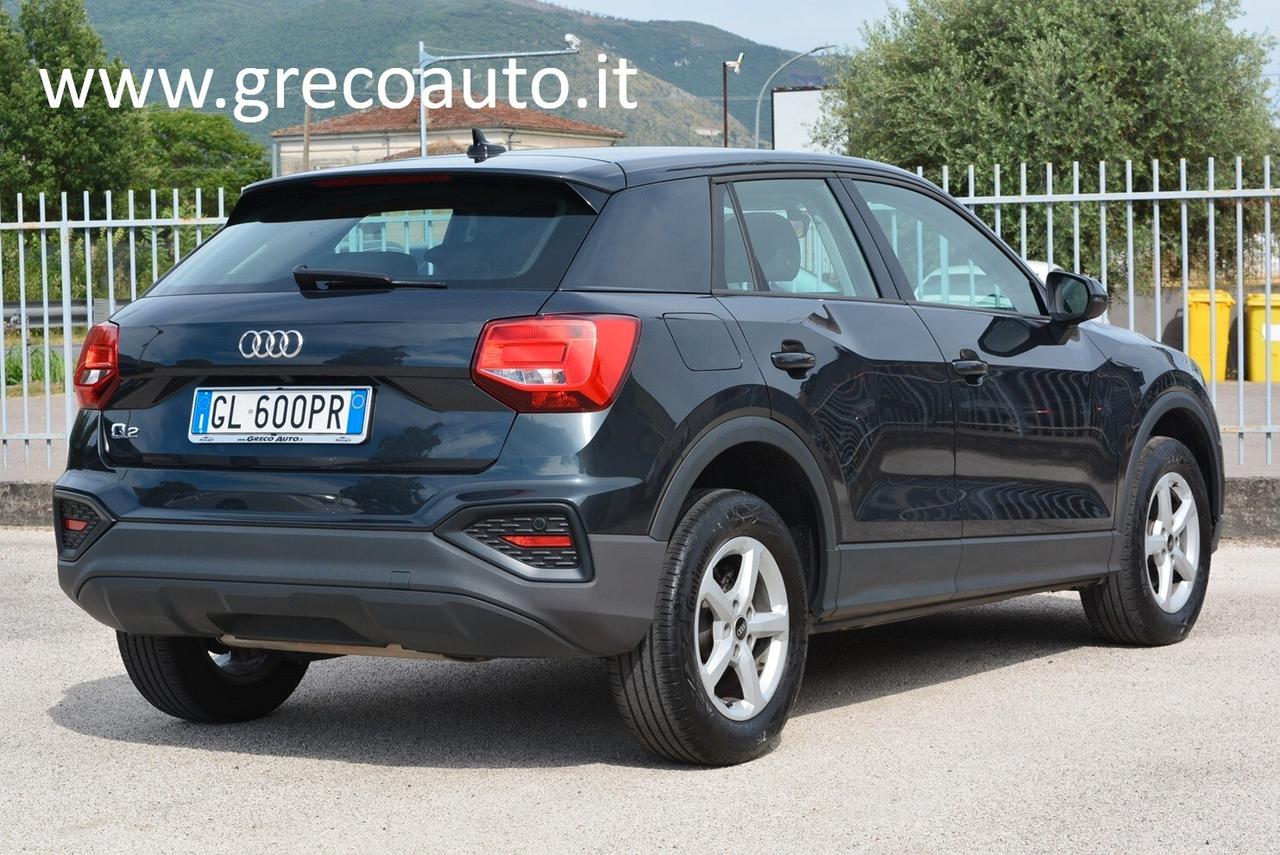 Audi Q2 30 TFSI Business telecamera