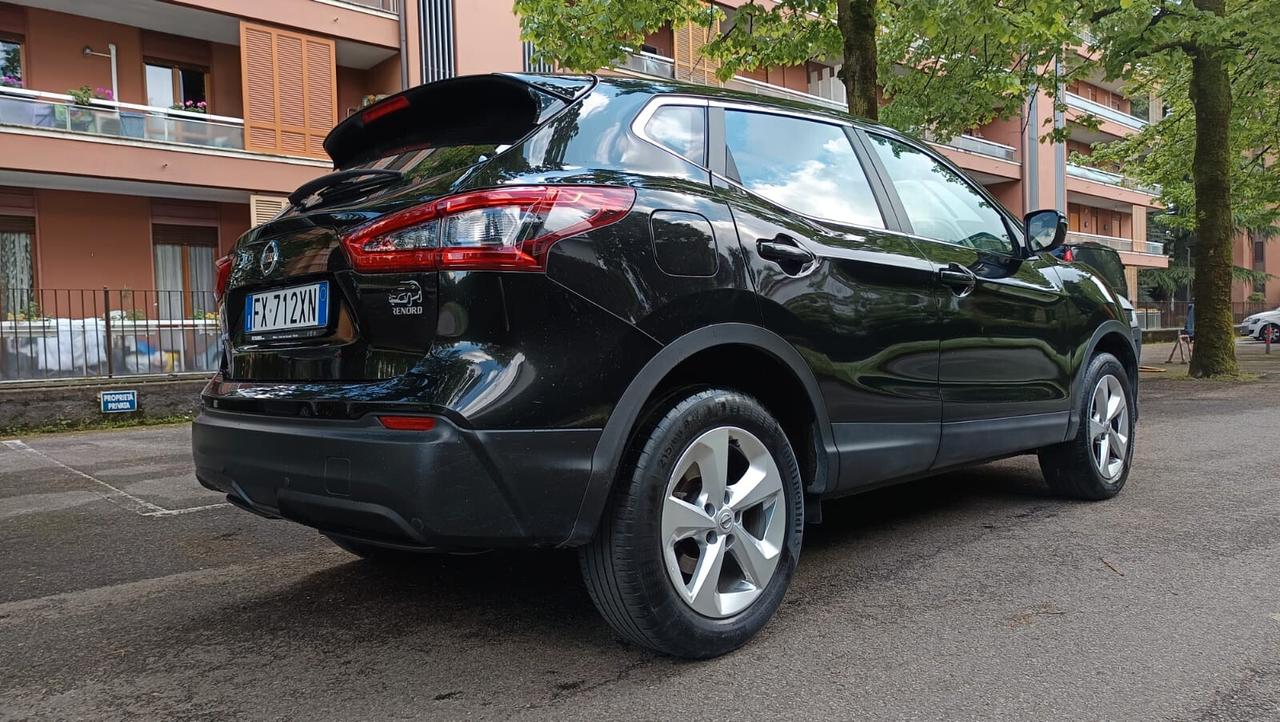 Nissan Qashqai 1.3 DIG-T 140 CV Business