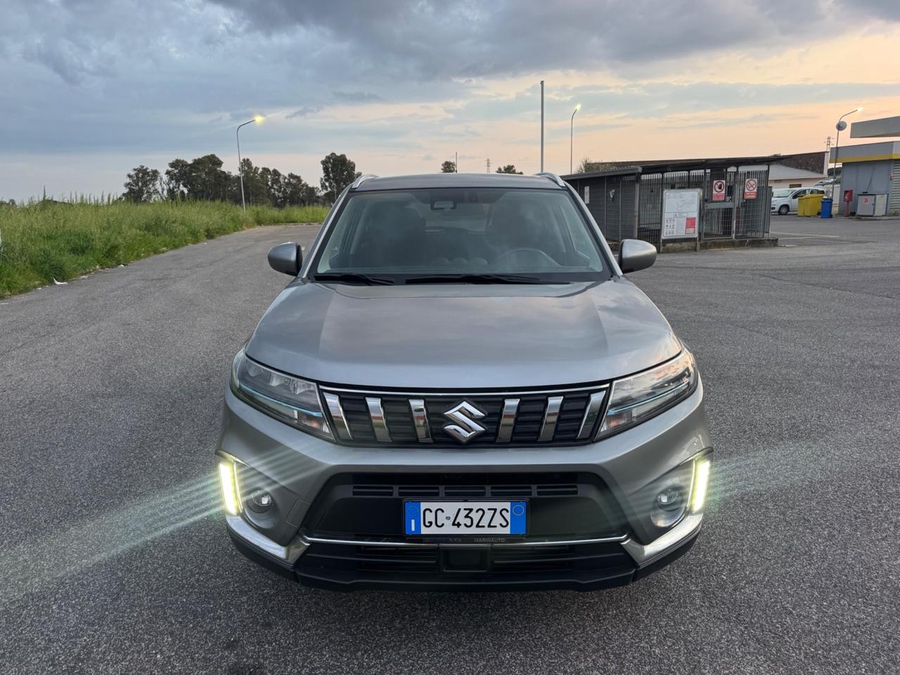 Suzuki Vitara 1.4 Hybrid Top