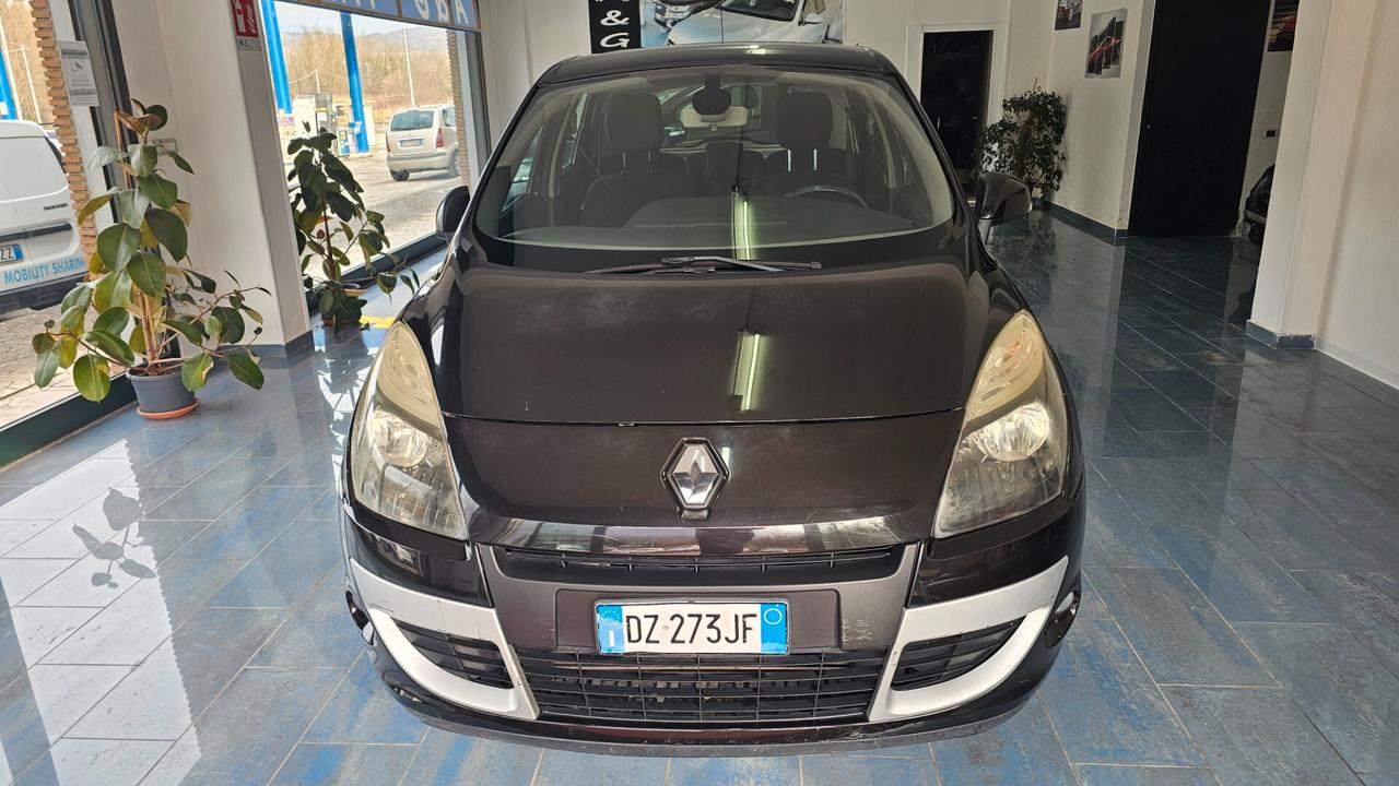 Renault Scenic Scénic X-Mod 1.5 dCi 110CV Dynamique
