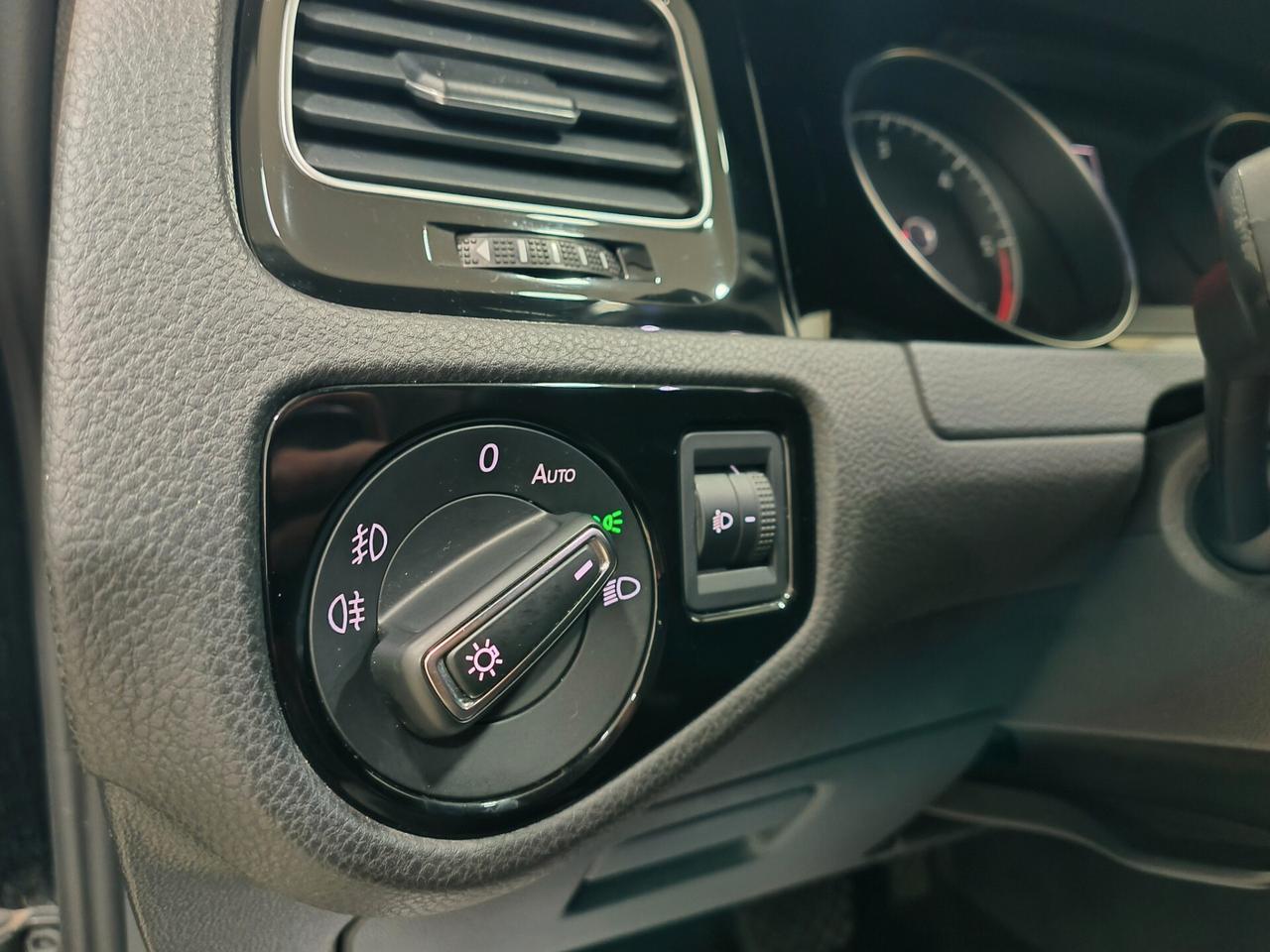 Volkswagen Golf 1.6 TDI 5p. Highline BlueMotion Technology