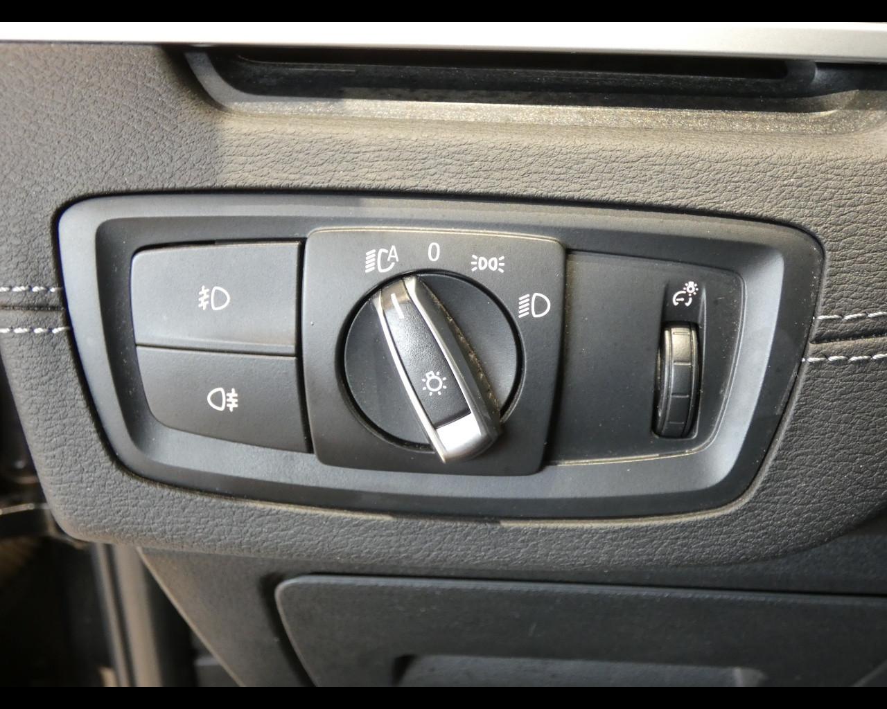 BMW X2 (F39) - X2 sDrive18d Business-X