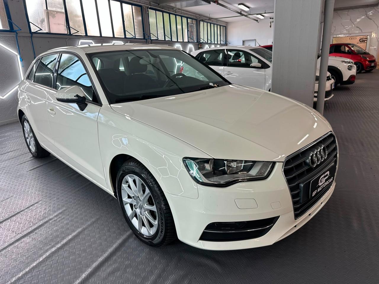 Audi A3 Sedan 1.6 TDI clean diesel Ambition