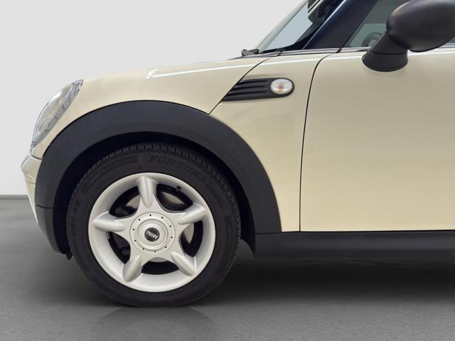 MINI One 1.4 16V One (55kW)