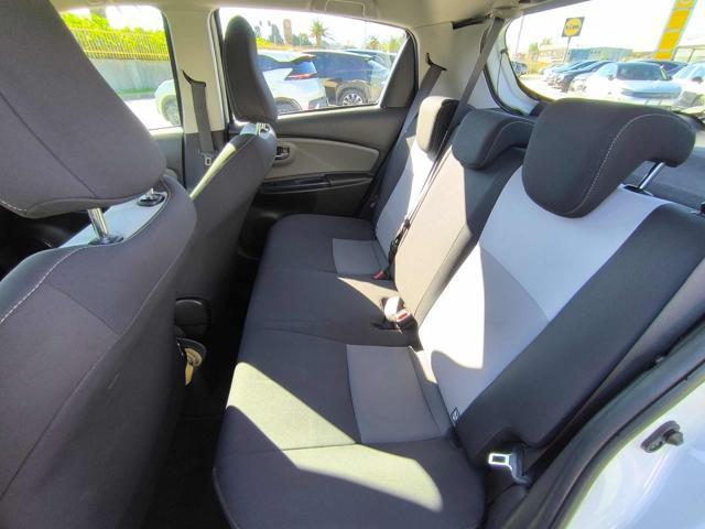 TOYOTA Yaris 1.3 5 porte Active Multidrive S Automatica