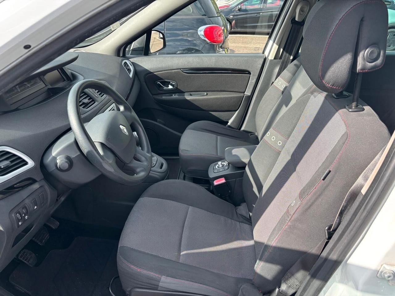 Renault Scenic XMod 1.5 dCi - 2012
