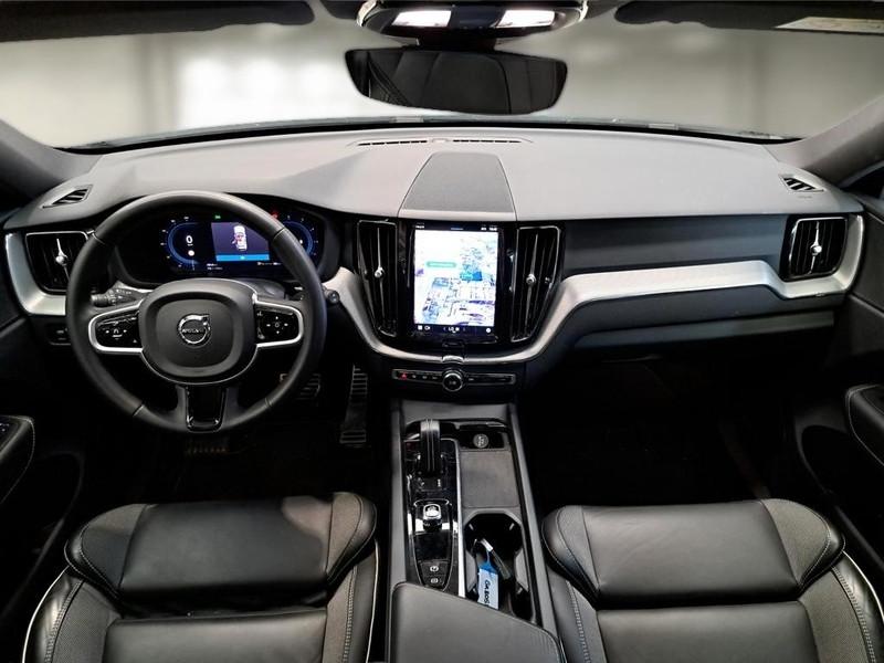 VOLVO XC60 B5 D AWD automatico R-Design