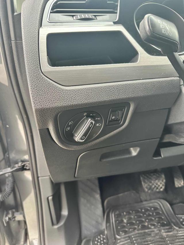 VOLKSWAGEN Touran 1.6 TDI 115 CV SCR DSG 7 POSTI Highline BlueMotion