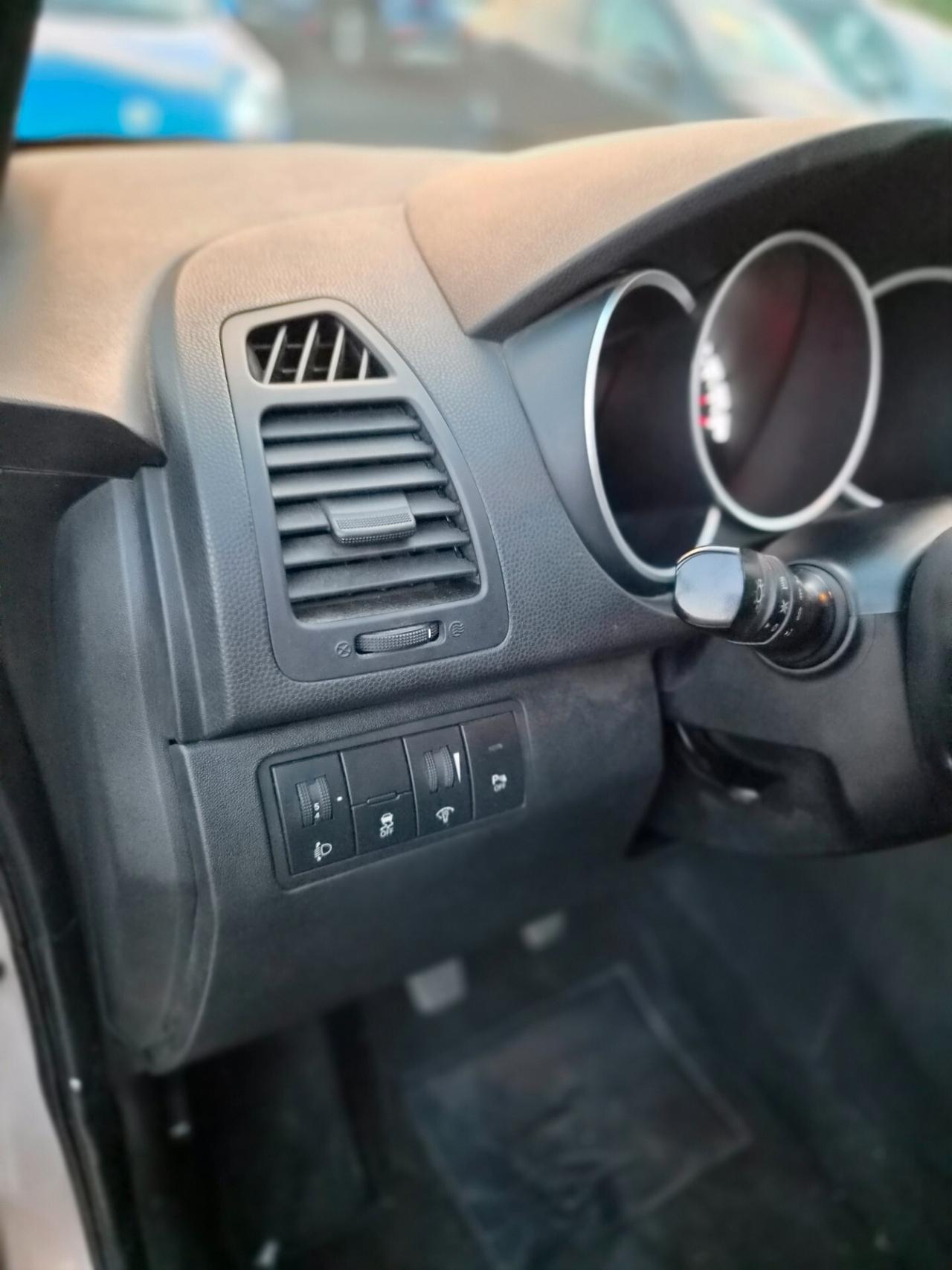 Kia Venga 1.4 CVVT Fullsky
