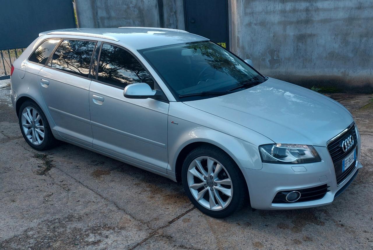 Audi A3 SPB 1.6 TDI 105 CV CR S tronic Ambiente