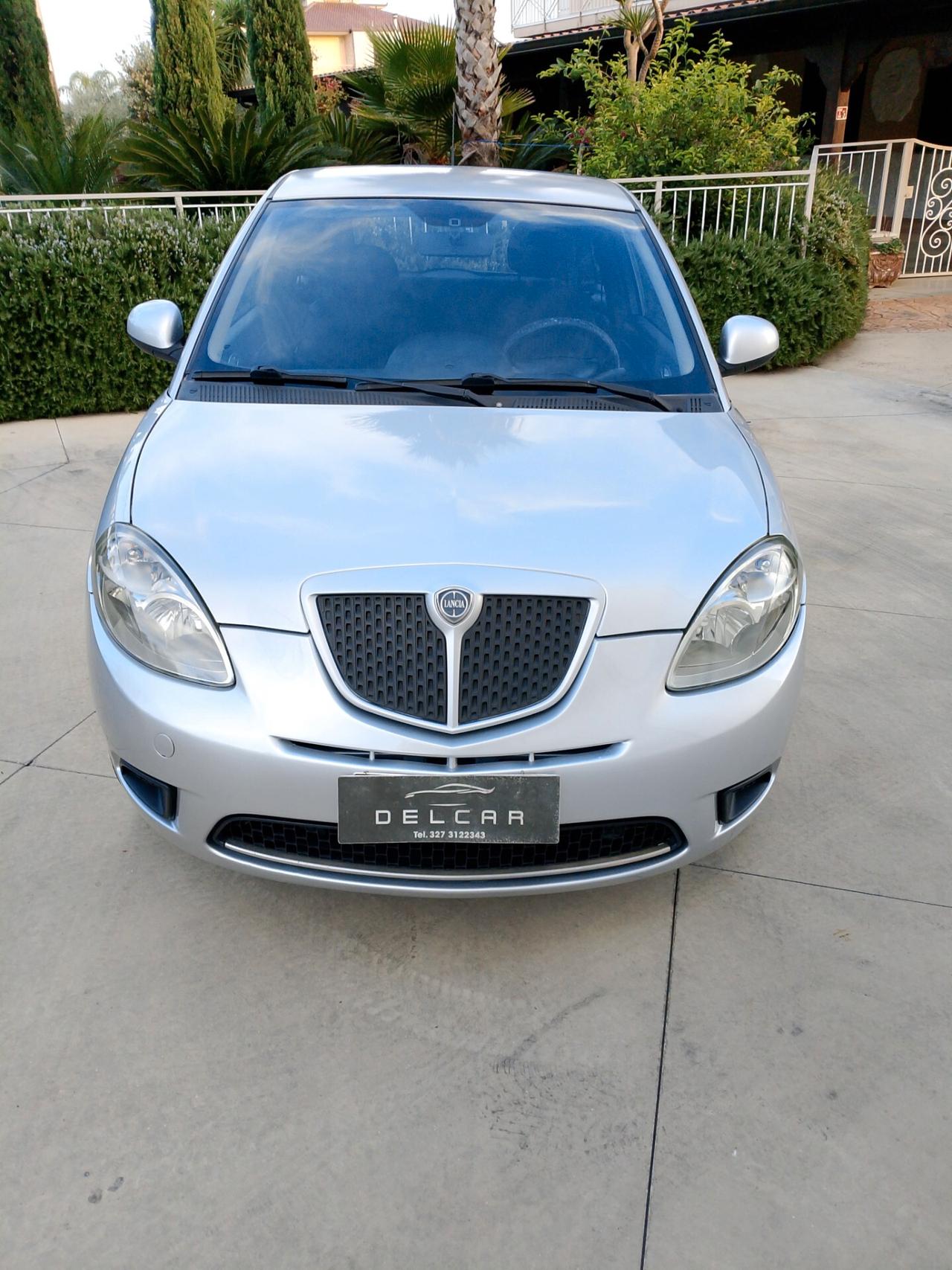 Lancia Ypsilon 1.4 Argento Ecochic GPL