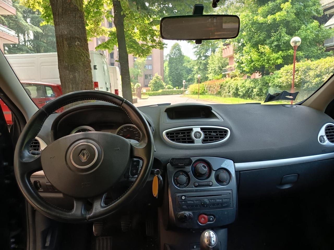 Renault Clio 1.2 16V 5 porte GPL Dynamique