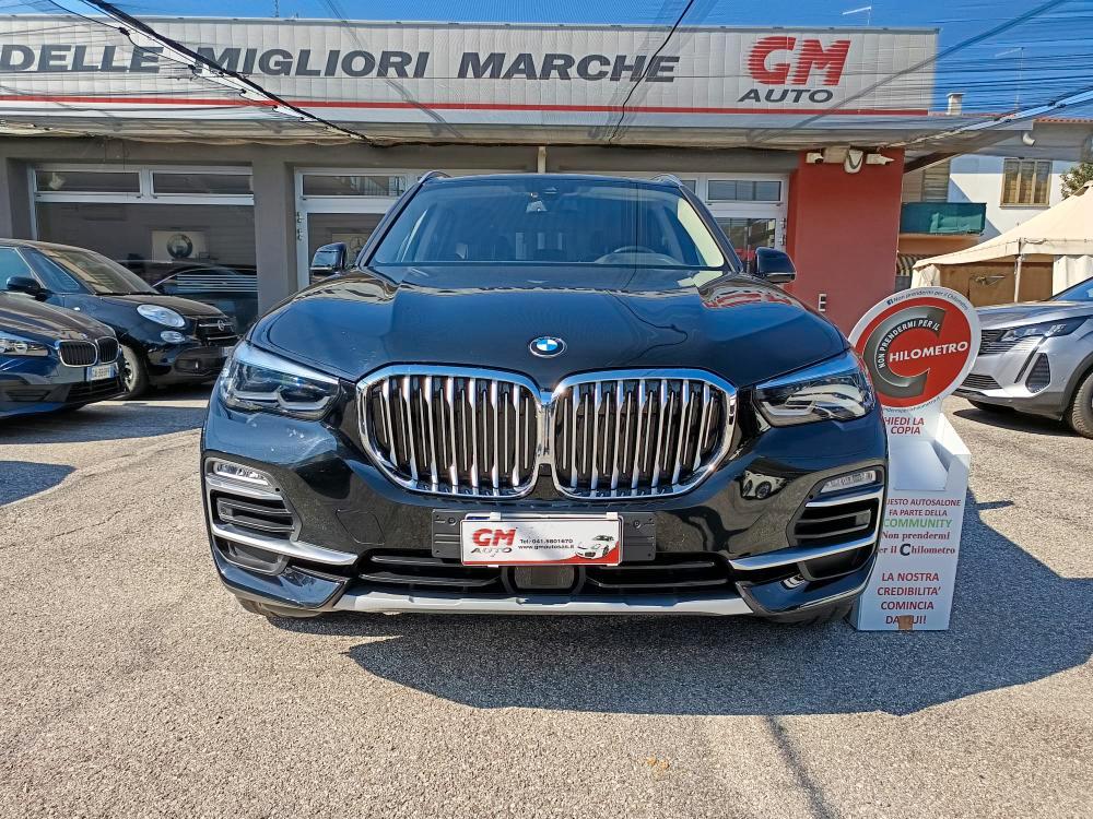 BMW X5 xdrive30d mhev 48V xLine auto