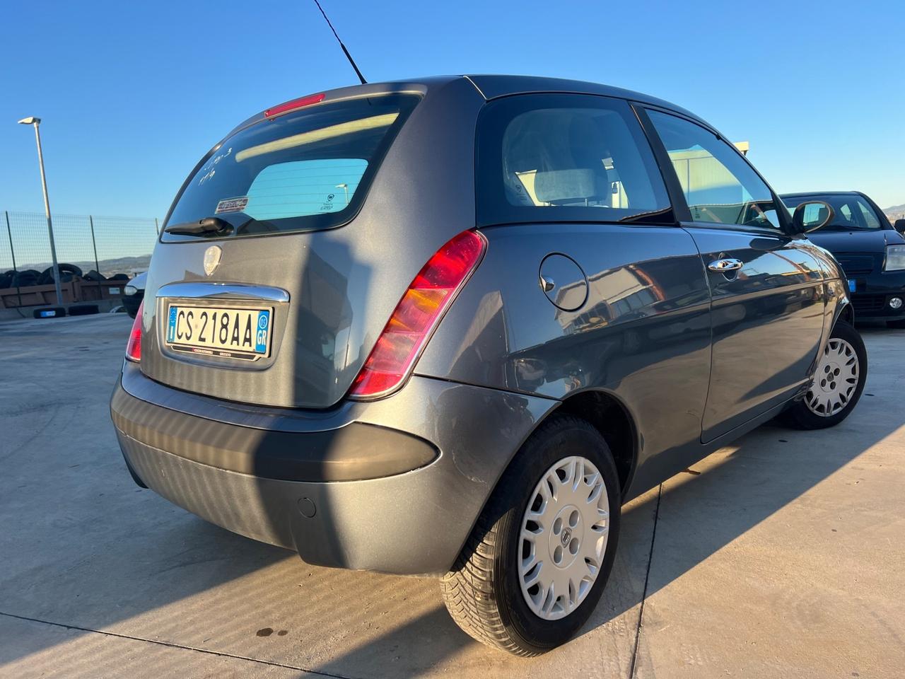 Lancia Ypsilon 1.2 Oro Giallo